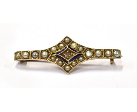 AN EDWARDIAN GOLD, ROSE-DIAMOND, HALF-PEARL AND BLUE ENAMEL SHAPED BAR BROOCH centred with a small rose diamond within a half