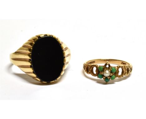 A 9CT GOLD HALF-PEARL AND TURQUOISE CLUSTER RING AND A GENTLEMAN'S VINTAGE GOLD AND BLACK ONYX SIGNET RING the cluster ring c