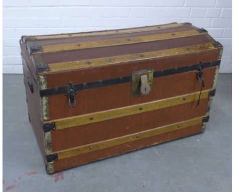 Vintage wooden bound dome top trunk. 53 x 84 x 50cm. 