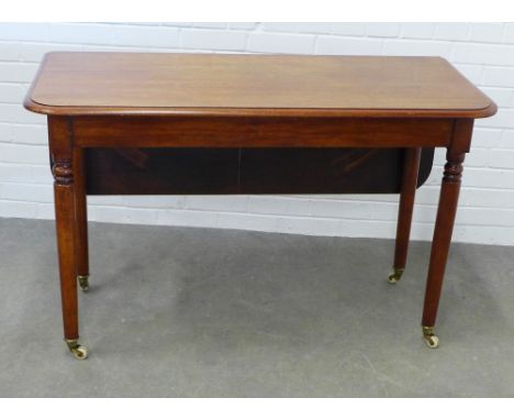 19th century mahogany bedroom table on ring turned legs with brass aos and ceramic castors, 79 x 123 x 96cm (open) 