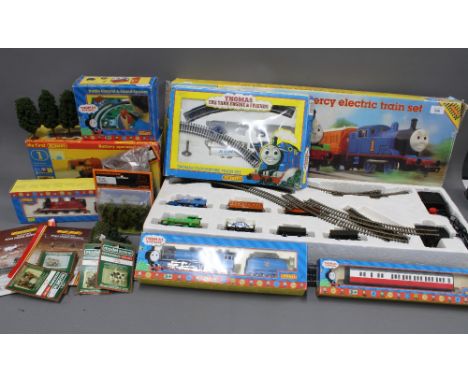 Collection of Thomas Tank Engine models and other boxed sets (a lot) 