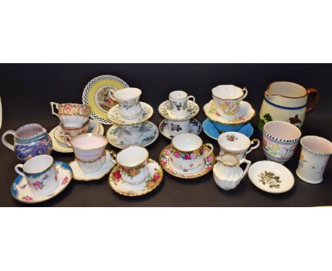 Ceramics - a Royal Albert Old Country Roses teacup and saucer; others, Royal Worcester, Minton, Spode; Poole; Chinese porcela