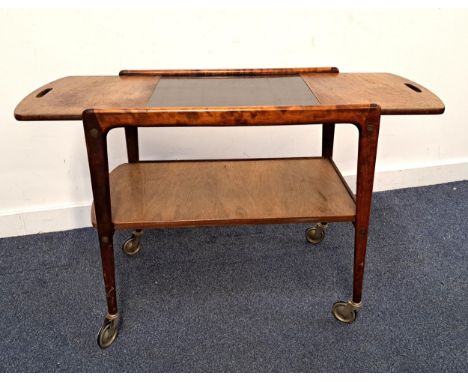 MID CENTURY DESIGN TEA TROLLEYwith extendable part black bakelite top, with lower shelf, 42 x 60 x 70cm 