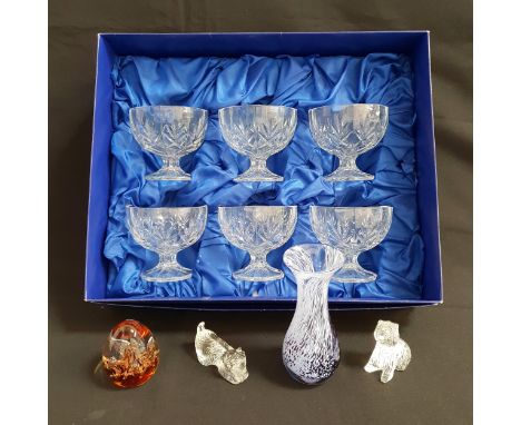 SELECTION OF GLASSWARE including Caithness vase, set of six lead crystal grapefruit bowls in presentation box, pair of glass 
