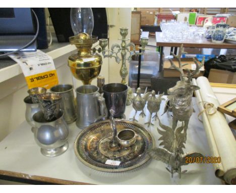 VICTORIAN BRASS OIL LAMP, VARIOUS PEWTER AND PLATED WARES 