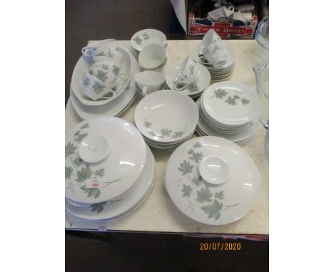 NORITAKE “WILD IVY” TEA AND DINNER SERVICE