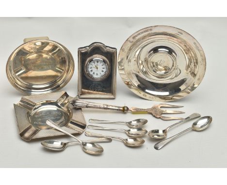 A PARCEL OF ASSORTED SILVER GOLFING PRIZES, ETC, including three Elizabeth II dishes / ashtray engraved with P.G.C. presentat