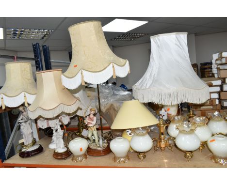 A QUANTITY OF LAMPS AND LIGHT FITTINGS, generally modern or late twentieth century to include three Capodimonte table lamps, 