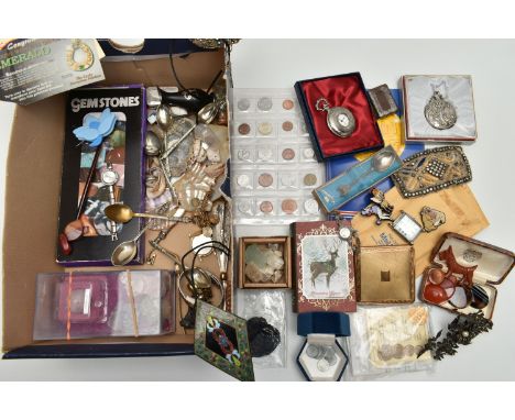A BOX OF ASSORTED ITEMS, to include a small quantity of gemstone specimens such as a rose quartz polished ball, other rose qu