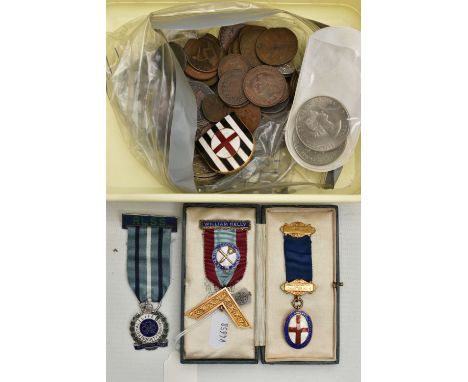 A 9CT GOLD MASONIC MEDAL AND A SMALL BOX OF MEDALS AND COINS, to include a 9ct gold Masonic medal, personal engraving to the 