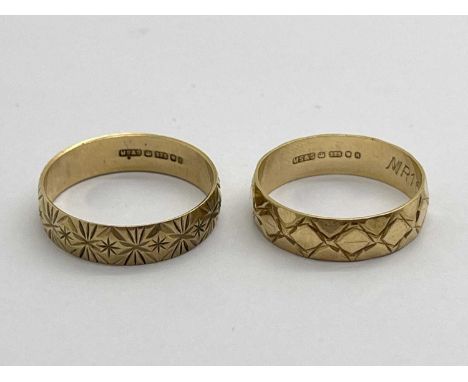 A 9ct Gold Band Ring, of uniform allover starburst design, inner engraved "R7-5", (finger size O), together with another 9ct 