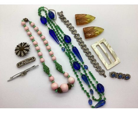 A Small Collection of Vintage Jewellery, to include Art Deco dress clips, mother of pearl buckle, enemalled brooch, glass bea