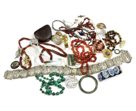 A quantity of costume jewellery, to include a coral bead necklace, a graduated malachite bead necklace, a cornelian bead neck