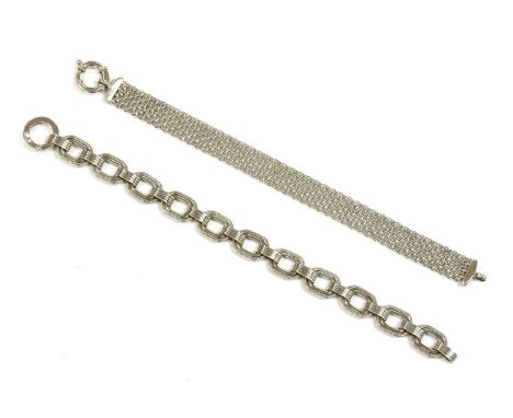 A 9ct white gold Bismark link bracelet, with jumbo bolt ring, Sheffield, 195mm long, together with a 9ct white gold fancy ova