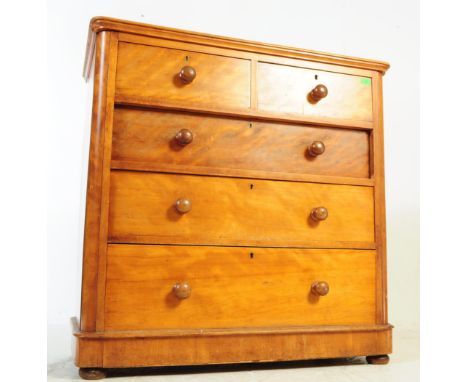 A 19th century Victorian flame mahogany straight front chest of drawers. The chest of drawers having two over three drawers, 