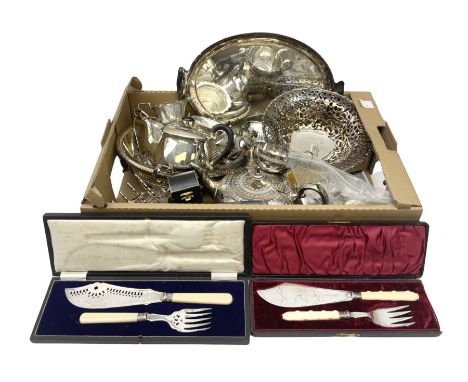 Quantity of silver plate to include cased silver plated fish knife and fork with hallmarked silver ferrules, teapots, etc