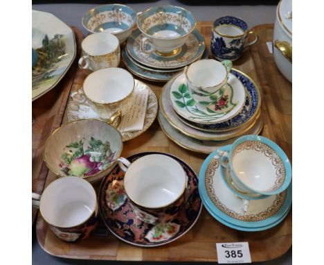 Tray of mainly 19th Century porcelain trios or cabinet cups and saucers to include: Derby, Davenport, Royal Worcester, Royal 