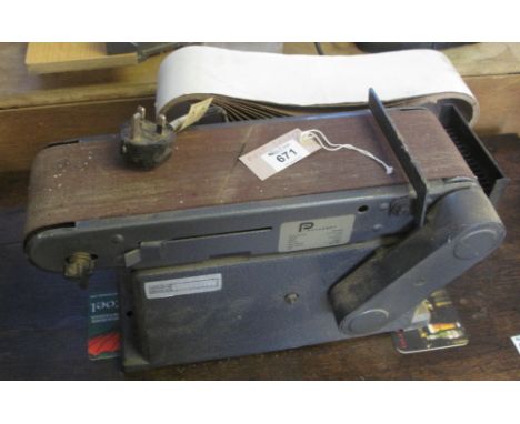 Vintage belt sander. (B.P. 24% incl. VAT)