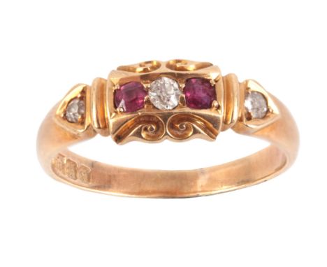 AN 18CT GOLD RUBY AND DIAMOND SET RING app. 3.4g
