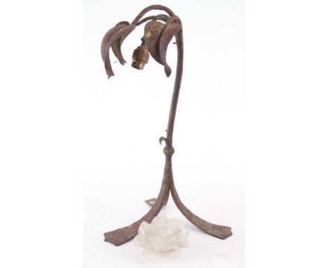 A LATE 19TH CENTURY WROUGHT IRON ART NOUVEAU TABLE LAMP in the form of a drooping plant on tripod feet with associated froste