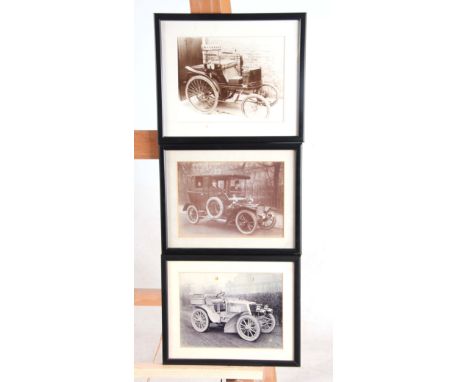 EARLY 20th PHOTOGRAPH OF A VINTAGE CAR 15cm high, 20cm wide  - mounted in a glazed frame