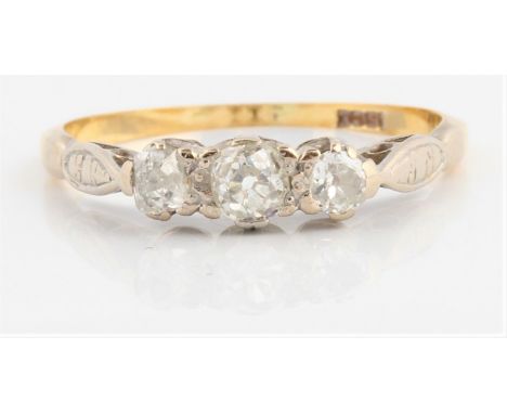 A three stone diamond ring, set with three graduated old cut diamonds, total diamond weight approx. 0.40ct, ring size N.&nbsp