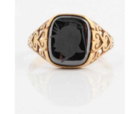 A hallmarked 9ct yellow gold hematite intaglio ring, ring size Q½.&nbsp;IMPORTANT: Online viewing and bidding only. No in per
