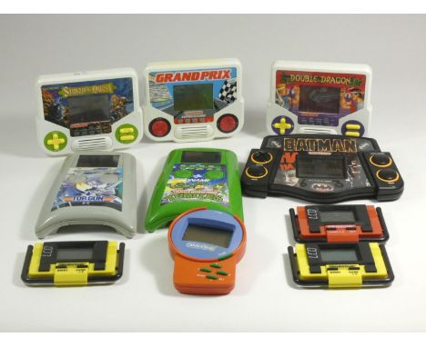Ten electronic hand held games, including Grandstand Double Dragon (7-780) with manual, Grandstand Castlevania II Simon's Que