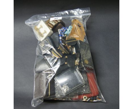 Small quantity of gent's cufflinks, costume necklaces etc.