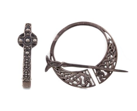 TWO IONA SILVER BROOCHES,one of Celtic cross formed by Ian McCormick and a penannular brooch by John Hart (2)