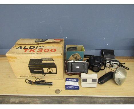 Vintage Aldis projector and cameras&nbsp;