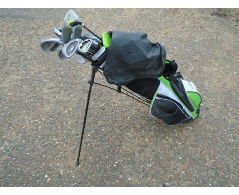 Woodworm Junior/Youth Golf Clubs and Bag with additional mixed junior and adult clubs incl Dunlop and Tempest