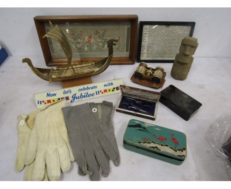 Collectors lot to inc mother of pearl opera glasses, onyx vases, carved sandstone figure, sewing scissors and implements, vin