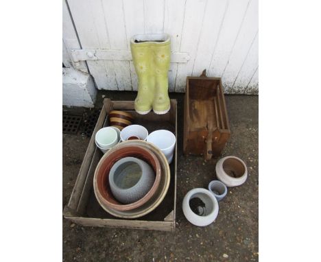 Various planters inc wellies planter and wooden dog planter