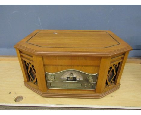 Vintage style CD/Radio/Record player from a house clearance&nbsp;