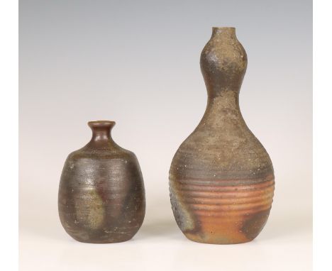 Japan, small Bizen ceramic tokkuri, signed and Bizen ceramic double-gourd vase, signed, both Showa period (1926-1989), the to