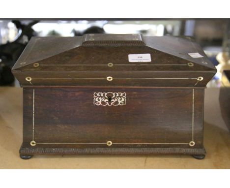 William IV rosewood and mother of pearl tea caddy, 22 x 35 x 19.5cm 