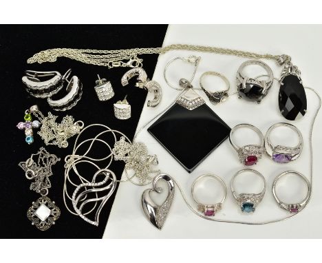 A COLLECTION  OF WHITE METAL ASSORTED JEWELLERY ITEMS to include five gem rings to include amethyst and cubic zirconia, a blu