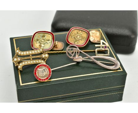 A SELECTION OF ITEMS, to include a yellow metal '40th' hat pin set with a single ruby, stamped 9ct, a silver hat pin 'For God