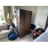 NO Reserve - Wardrobe