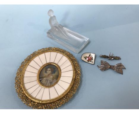 A miniature portrait, glass pin tray etc.