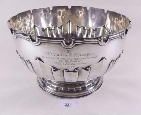 A silver large punch bowl  by Harrison Bros & Howson, London 1911 - 31ozs, 24cm diameter