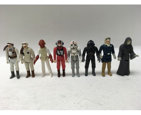 A collection of vintage Star Wars figures including Luke (Hoth), Darth Vader, Storm Troopers, Admiral Ackbar & Han Solo etc.