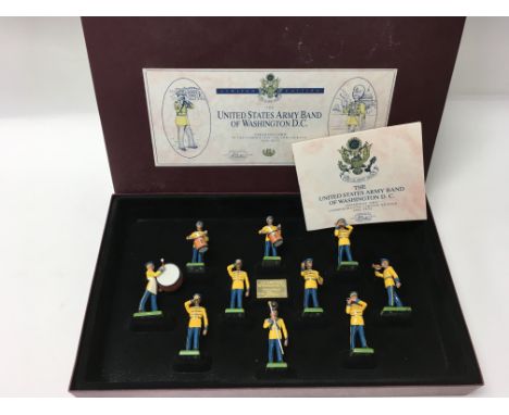 3 boxed Britain’s model soldier sets including the Royal Marines band (No. 8404), all the queens men (No. 8007) & United Stat