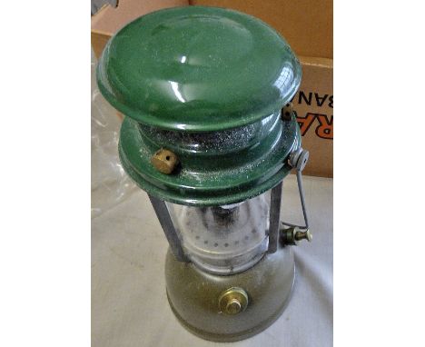 British 1972 Military Field Lantern, Vapalux in very well maintained condition. Excellent for camping or fishing.