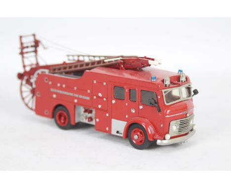 Fire Brigade Models - A resin and white metal Commer Pump Escape in 1:48 scale in Buckinghamshire Fire Brigade livery. # FBM7