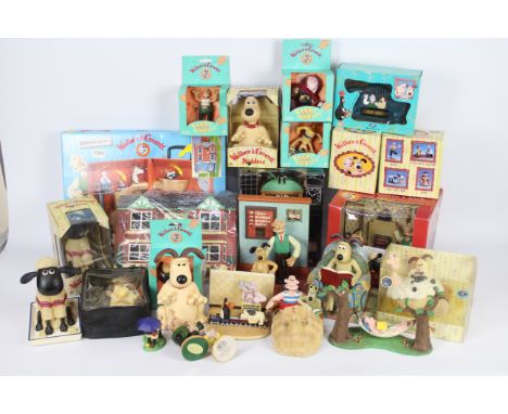 Vivid Imaginations, Aardmann, Other - Over 30 boxed and unboxed Wallace &amp; Gromit toys, collectable ceramic and resin figu