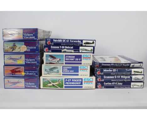 Esci - Paula - Glencoe - 14 x boxed aircraft models kits in various scales including Fokker F-27 Friendship in 1:72 scale # 9