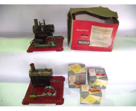 A boxed Mamod SE 1A engine assembly together with a further similar example, further boxed Mamod accessories to include a mod