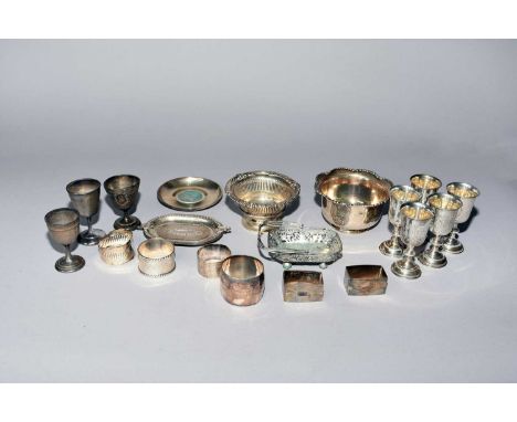 A small collection of silver, comprising; a pierced silver pedestal dish, an engraved silver bowl, a silver coin set dish/tra